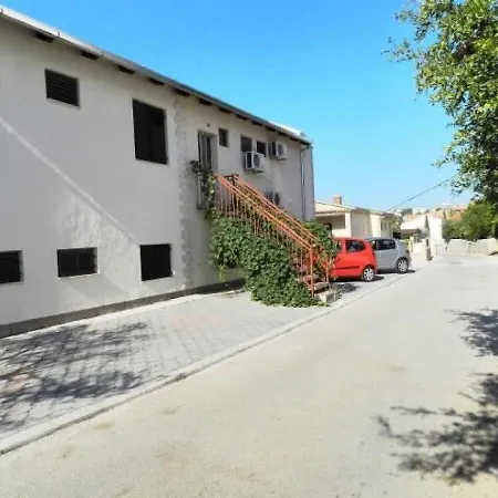 Bee Maja Apartament Trogir