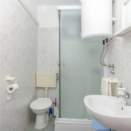 Bee Maja تروغير